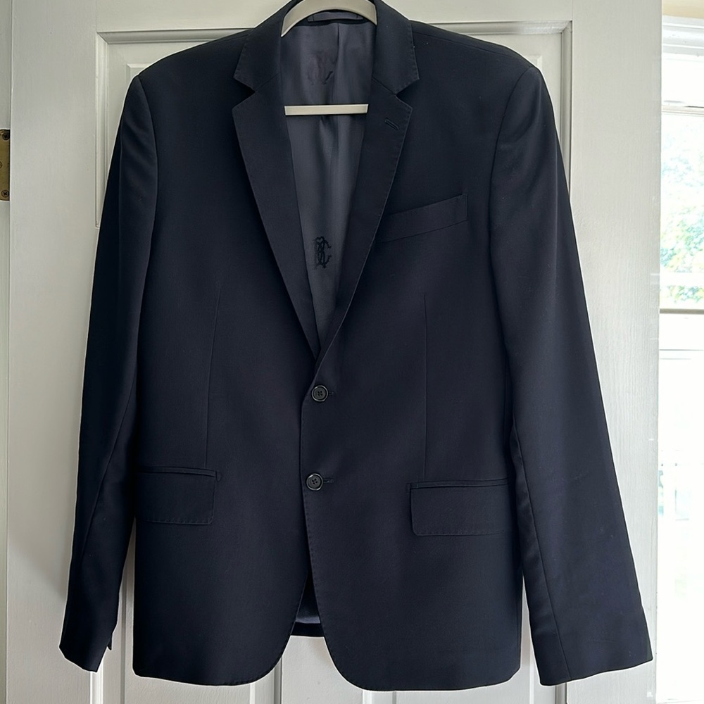 Men’s navy blazer